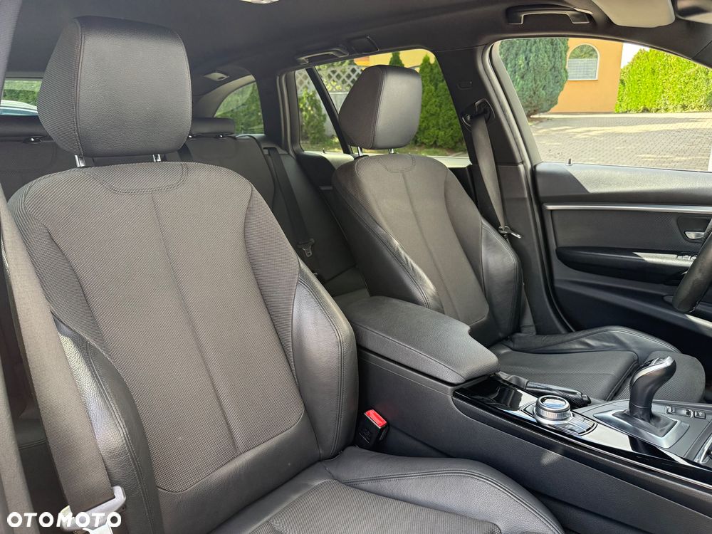 BMW Seria 3 325d Sport Line Shadow - 34