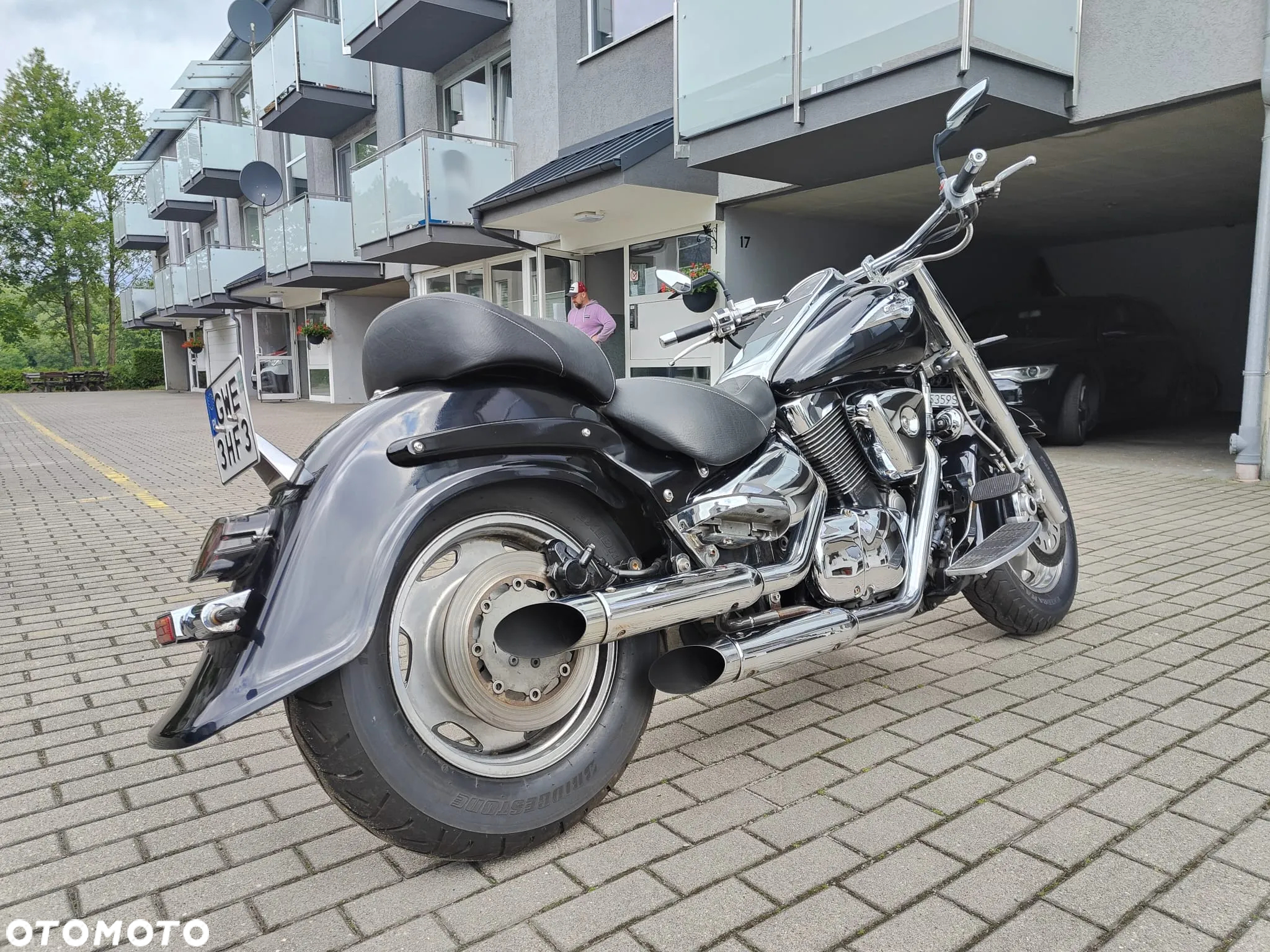Suzuki Intruder - 3