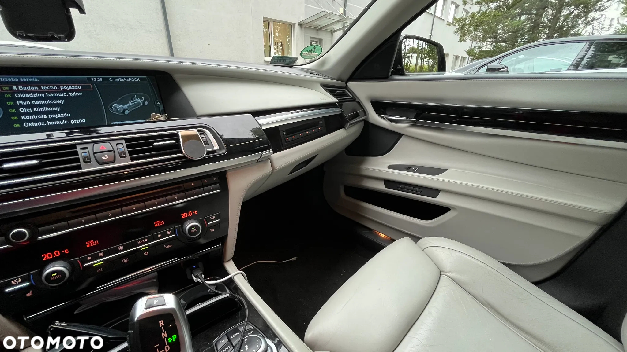 BMW Seria 7 740d xDrive - 13