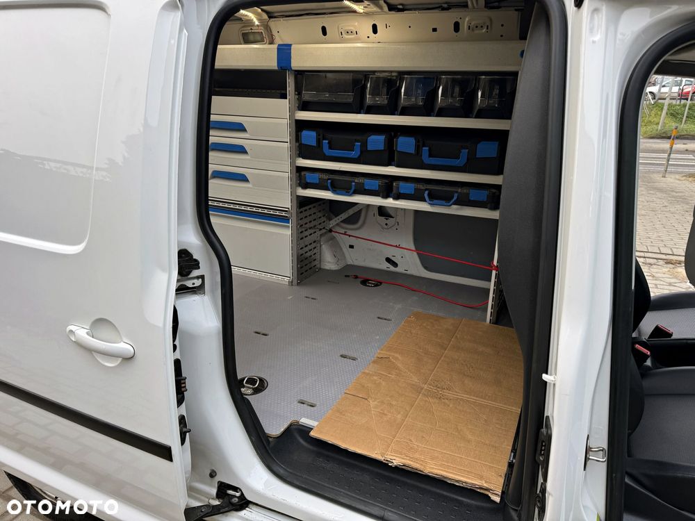 Volkswagen CADDY - 13