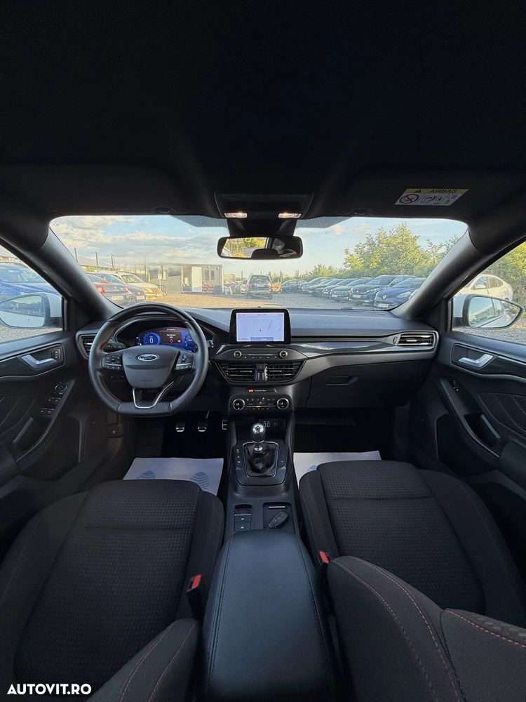 Ford Focus 1.0 EcoBoost MHEV ST-Line - 21