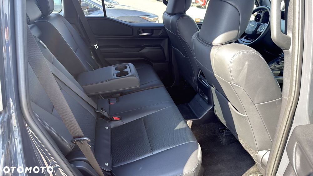 Toyota Land Cruiser LC 2.8 D-4D Invincible - 8