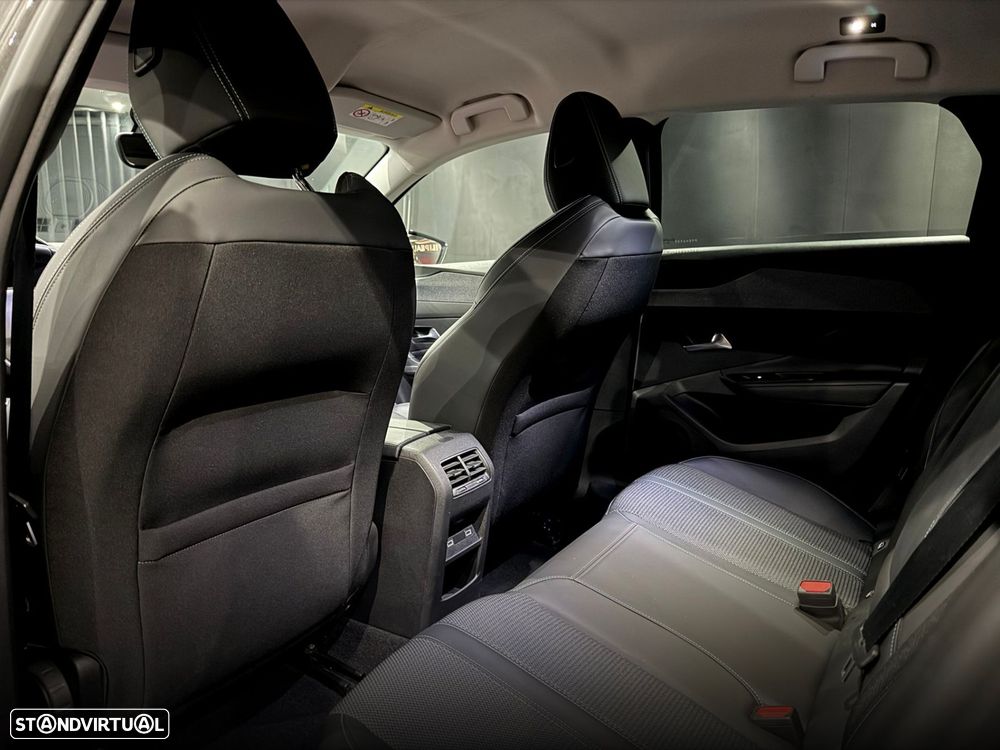 Peugeot 308 SW 1.2 PureTech Allure EAT8 - 30