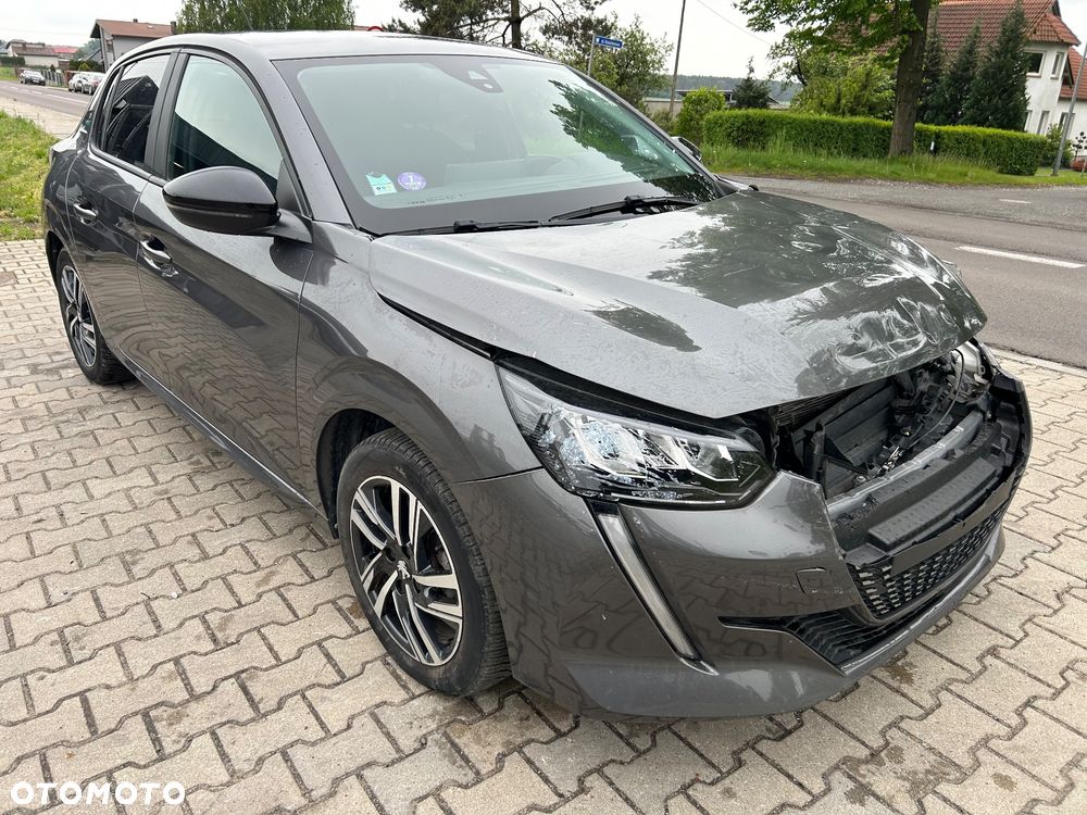 Peugeot 208 - 3