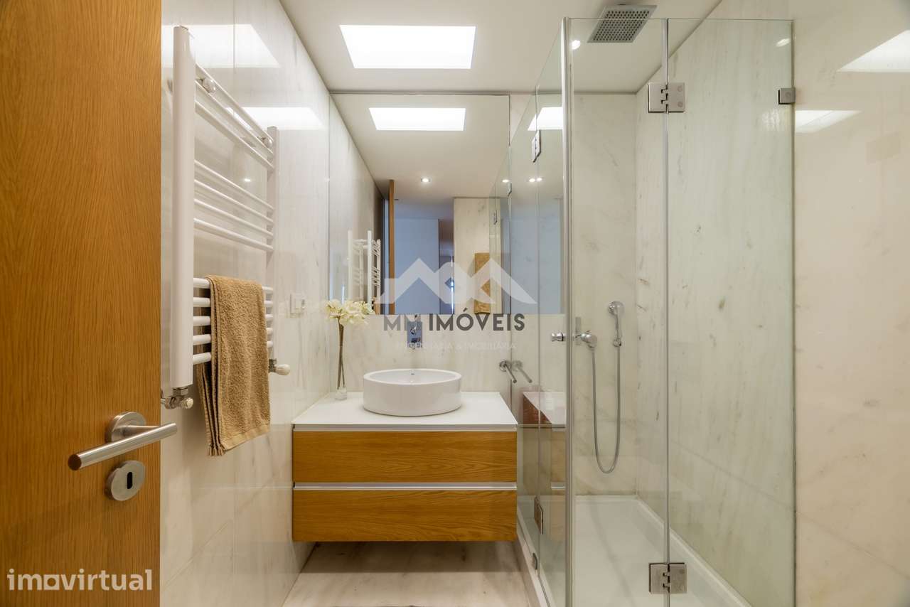 Apartamento T3 |170 m²| 3 Frentes | Vista Rio | 2 Lugares de Garagem | - Grande imagem: 5/46