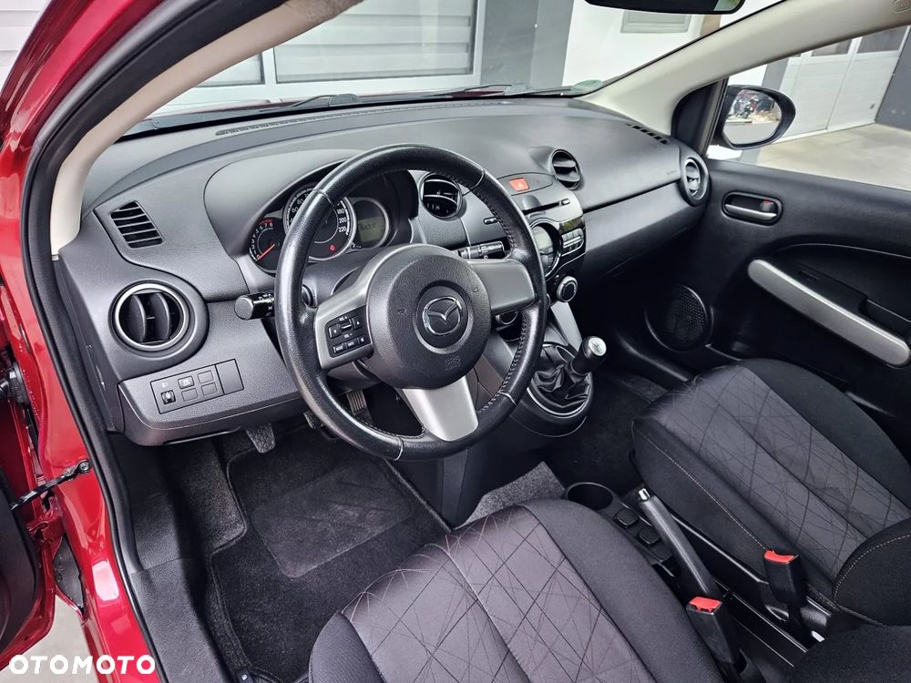 Mazda 2 2013