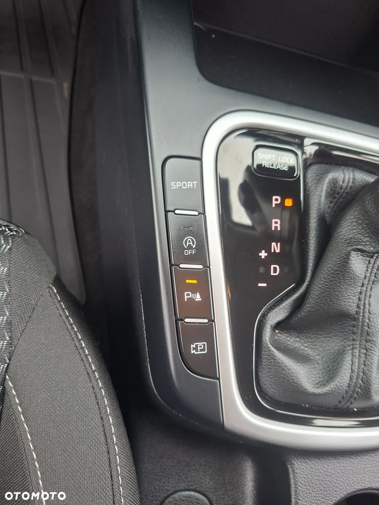 Kia XCeed 1.5 T-GDI M DCT - 13