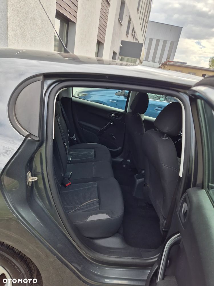 Peugeot 208 95 VTI Active - 10