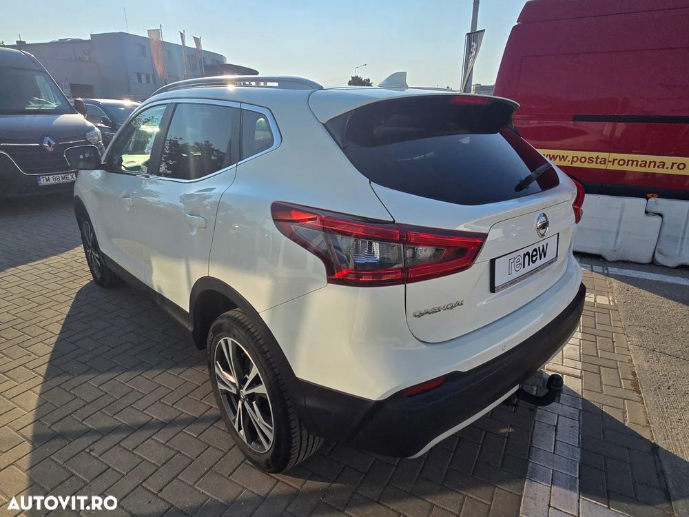 Nissan Qashqai 1.7 dCi Xtronic ALL-MODE 4x4i TEKNA+ - 6