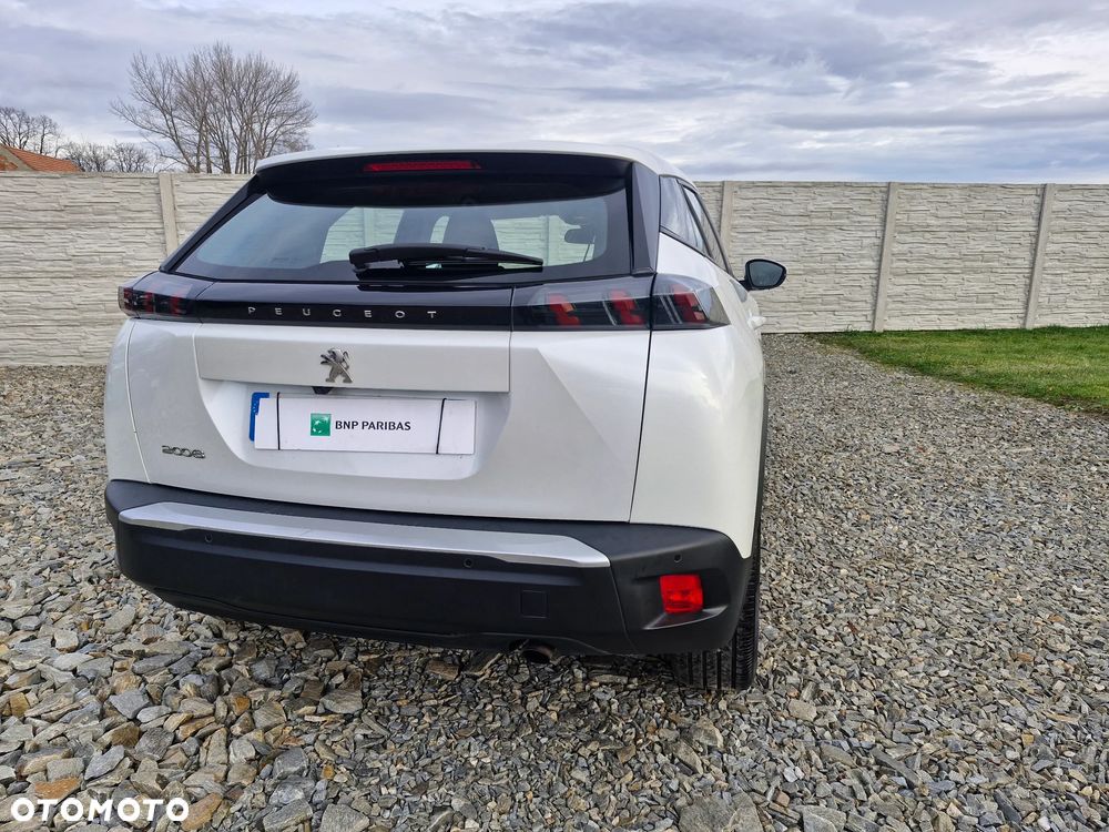 Peugeot 2008 - 12