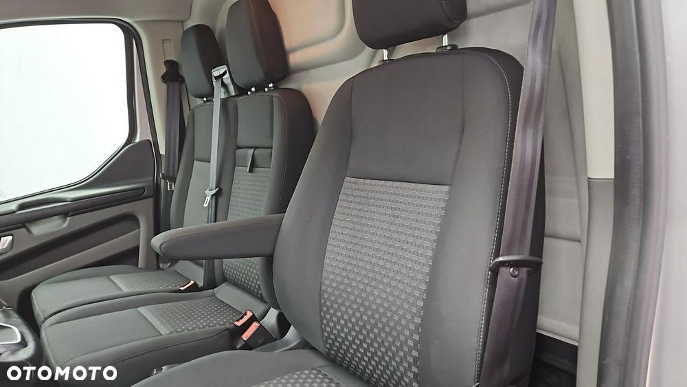 Ford Transit Custom - 12