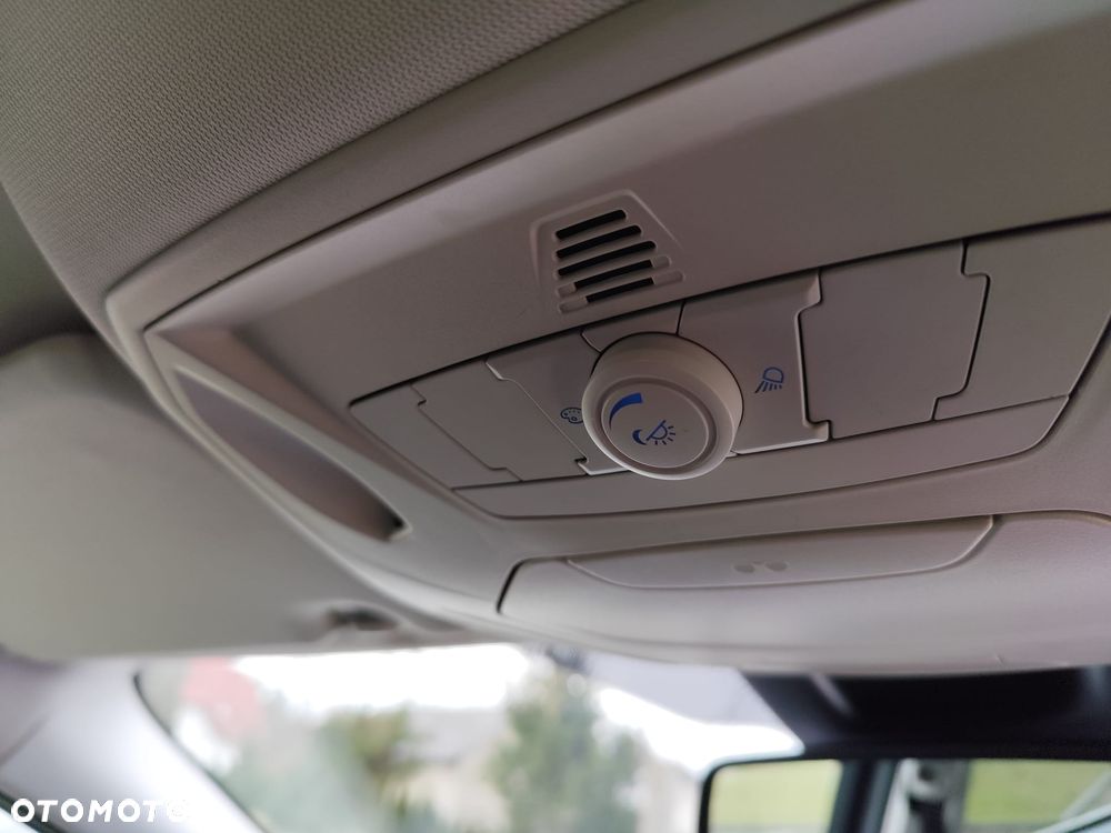 Ford Focus 2.0 TDCi DPF Titanium - 25