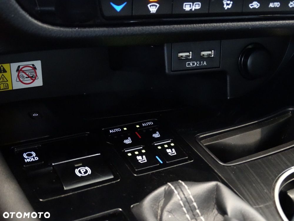 Lexus RX - 23
