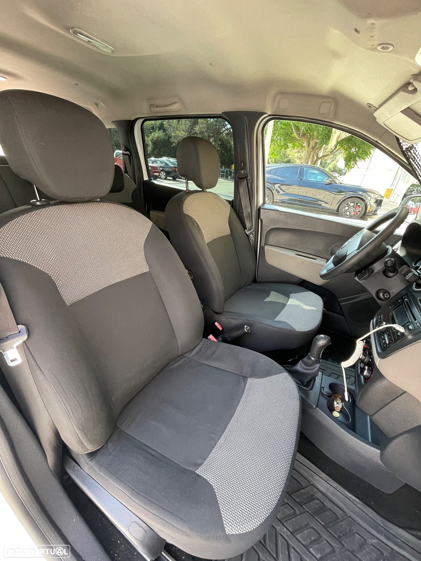 Dacia Lodgy 1.5 dCi Confort 7L - 4
