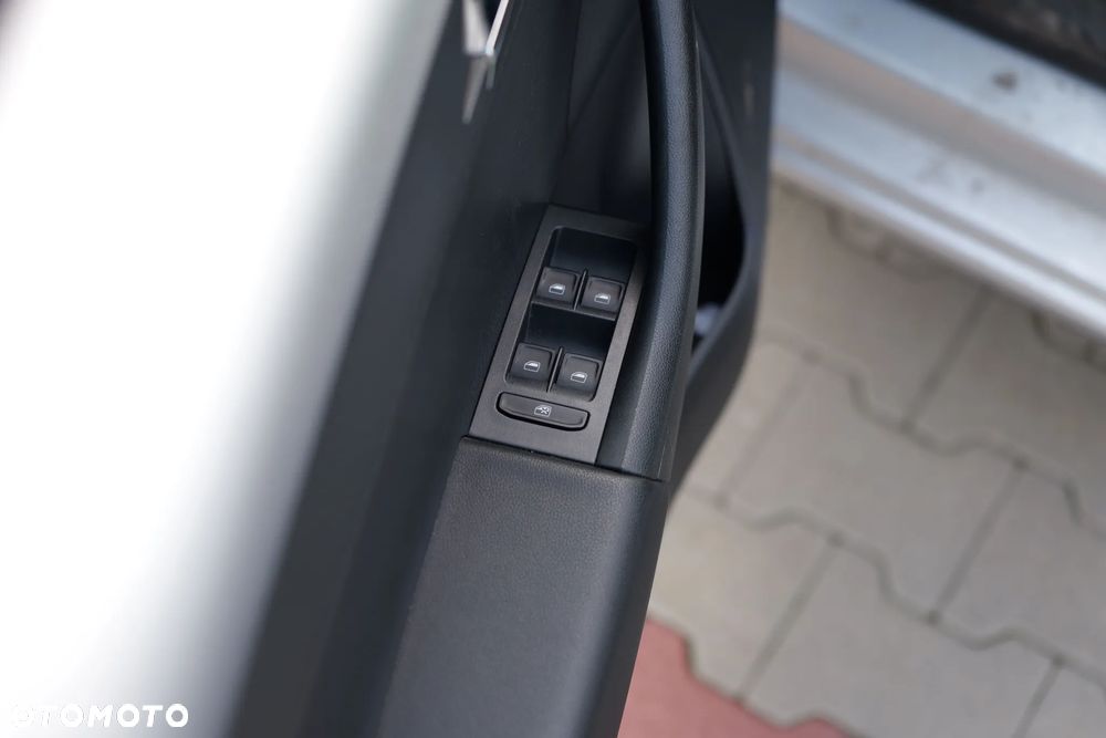 Skoda RAPID - 6