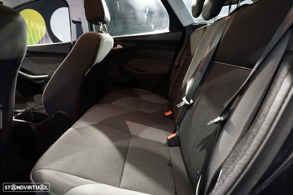 Ford Focus 1.6 TDCi ECOnetic 88g S&S Trend - 6