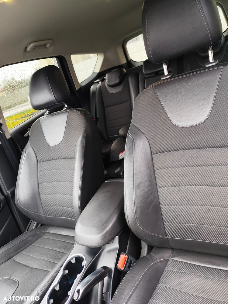 Ford Kuga 2.0 TDCi 4x4 Aut. SYNC - 13