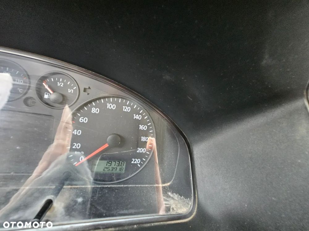 Volkswagen Transporter - 7