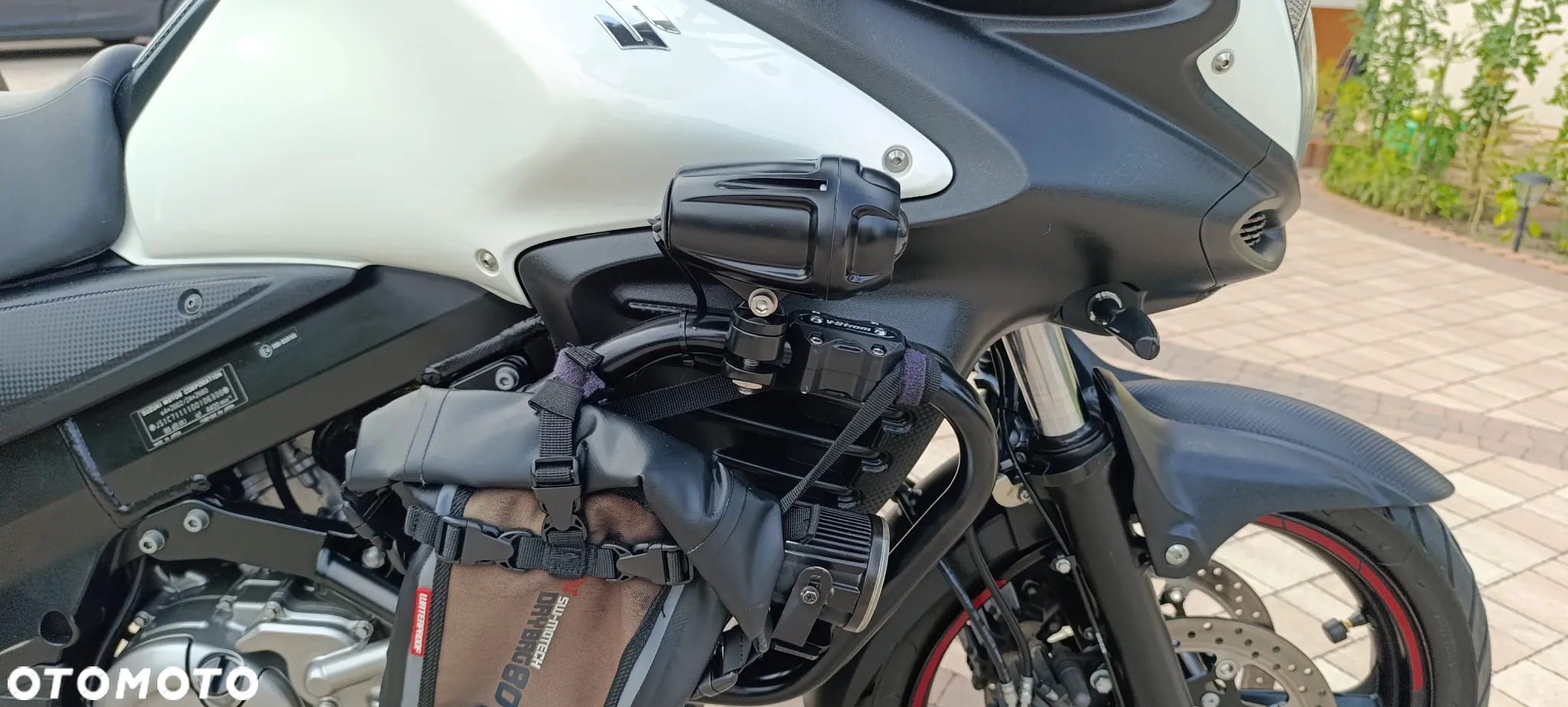 Suzuki V-STROM - 28