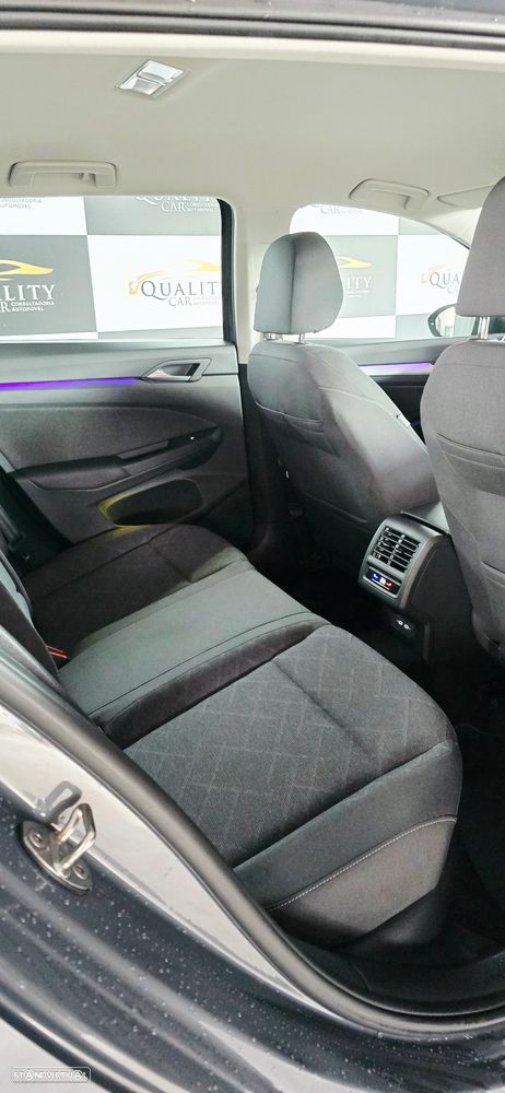 VW Golf Variant 2.0 TDi - 9