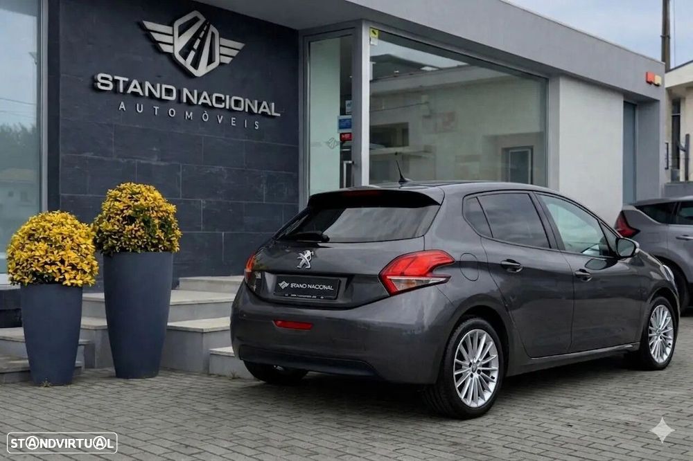 Peugeot 208 1.2 PureTech Style - 6