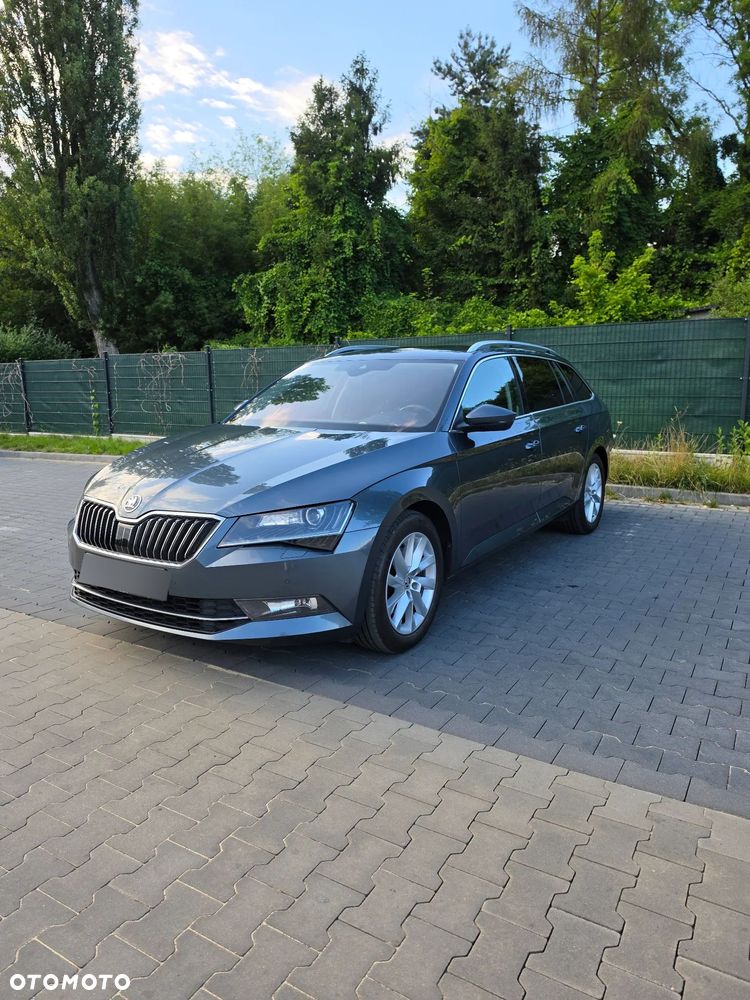 Skoda Superb 2.0 TDI Style DSG - 1
