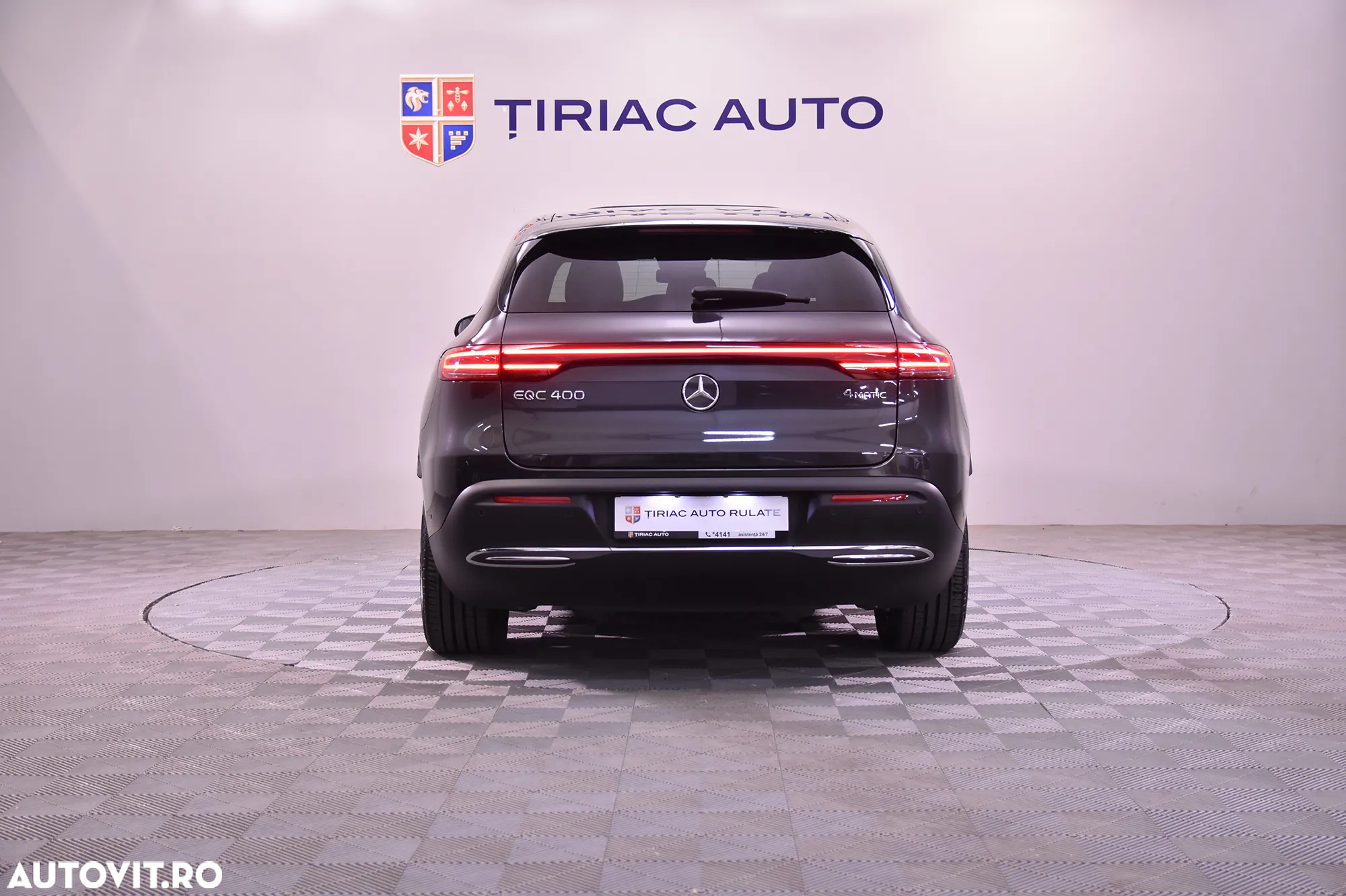 Mercedes-Benz EQC 400 4MATIC - 4