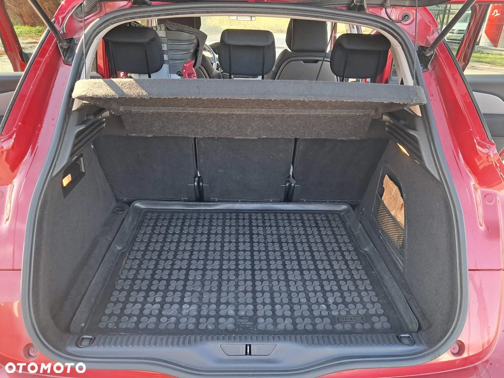 Citroën C4 Picasso 1.6 e-HDi Intensive - 12
