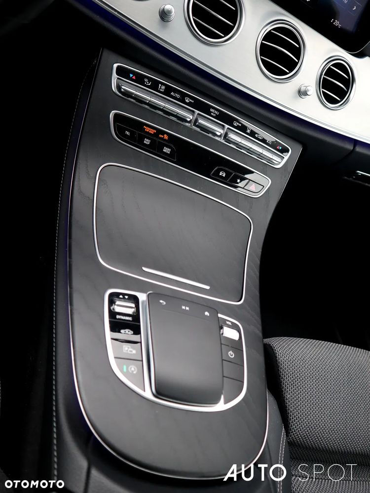 Mercedes-Benz Klasa E 200 4-Matic Avantgarde - 30