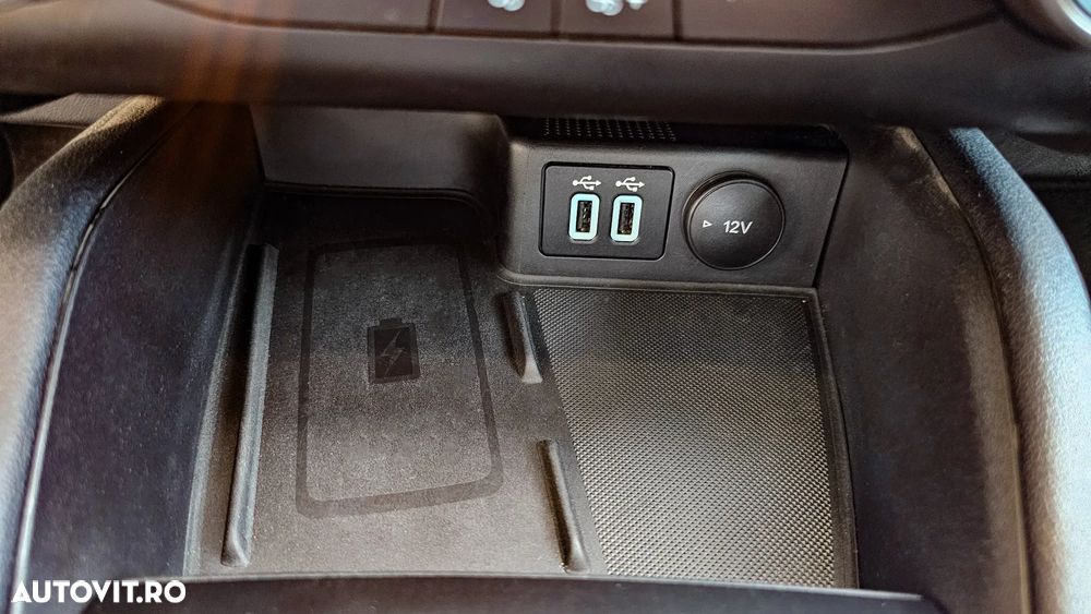 Ford Kuga 2.5 Duratec PHEV Titanium - 9