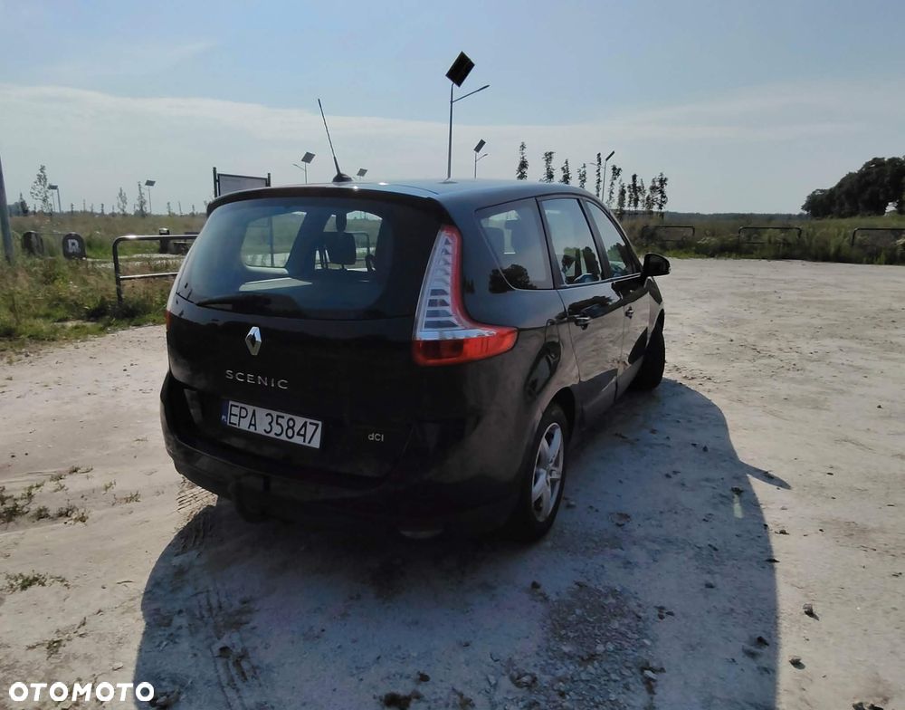 Renault Scenic 1.5 dCi Life EDC - 8