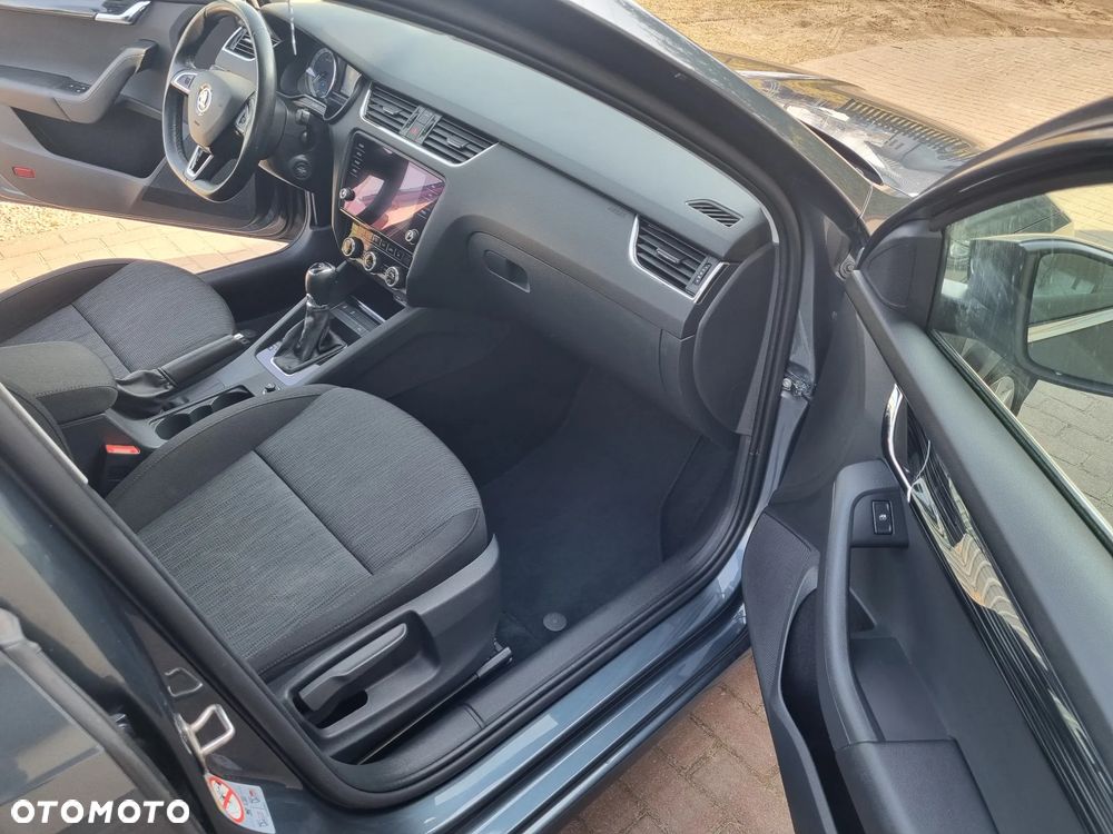 Skoda Octavia 2.0 TDI DSG Style - 8
