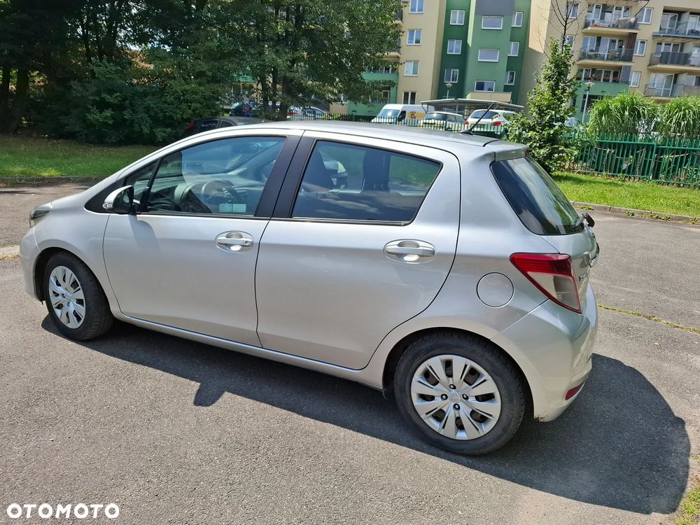 Toyota Yaris - 4