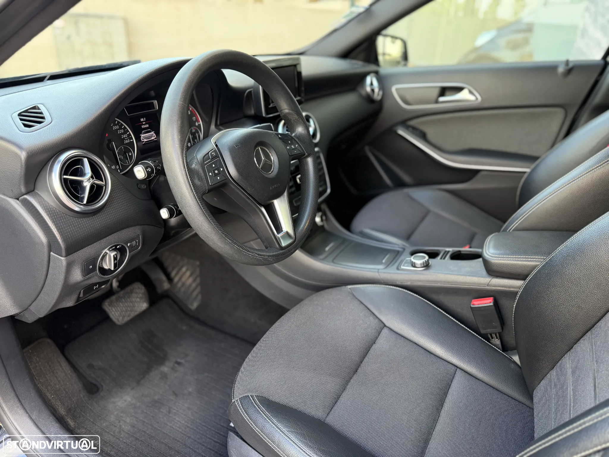 Mercedes-Benz A 180 CDi BlueEfficiency Aut. - 18