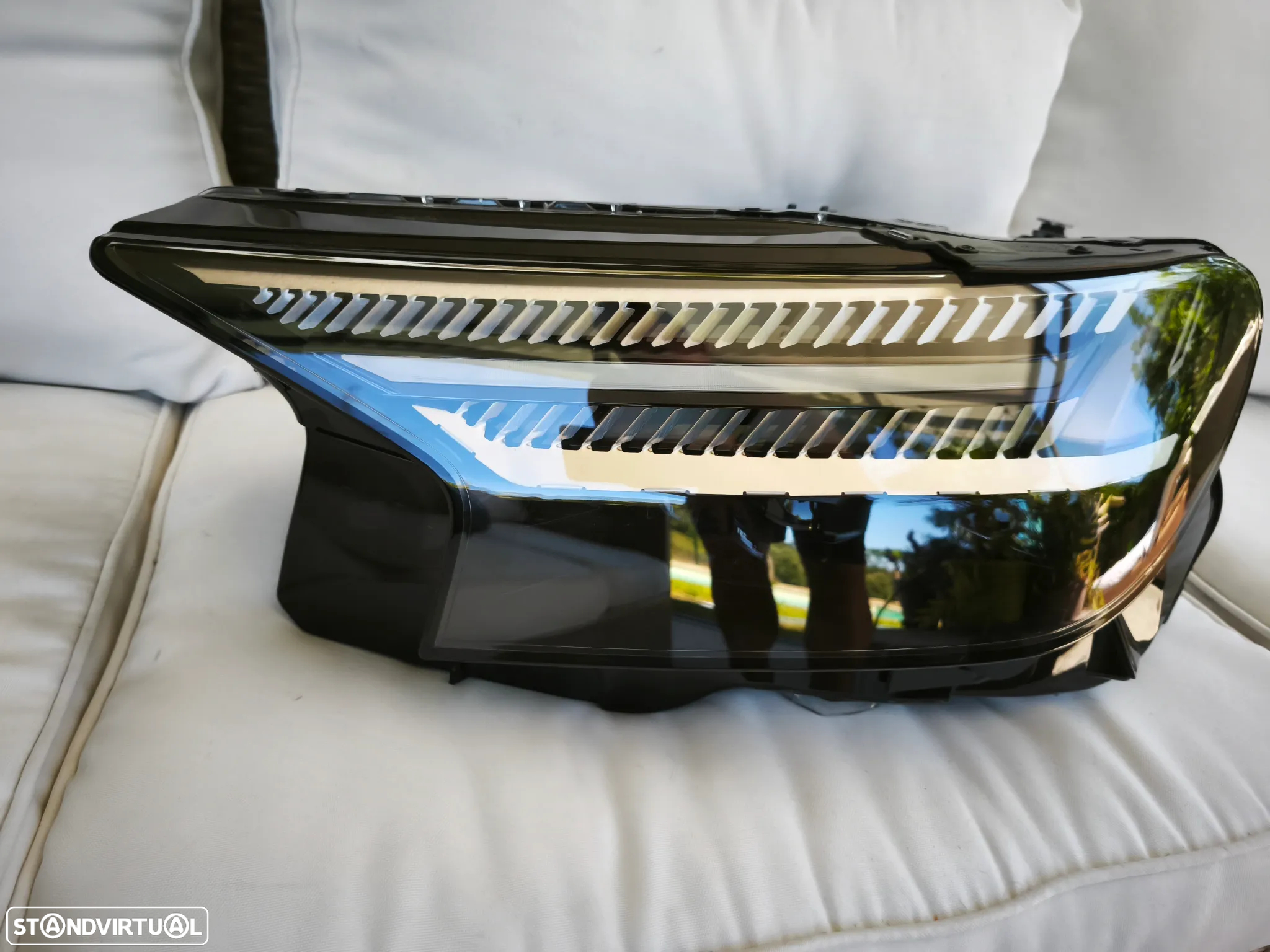 Farol esquerdo completo full Led Matrix Audi Q4 - 89A941035 - 2
