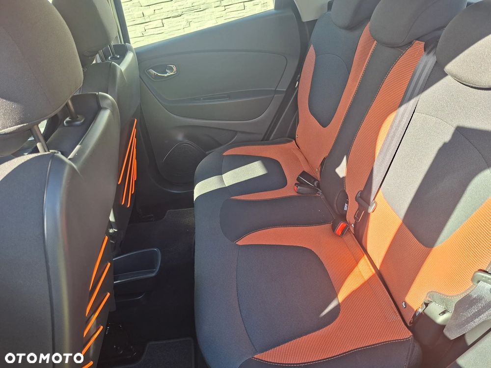 Renault Captur 1.2 TCe Intens EDC - 15