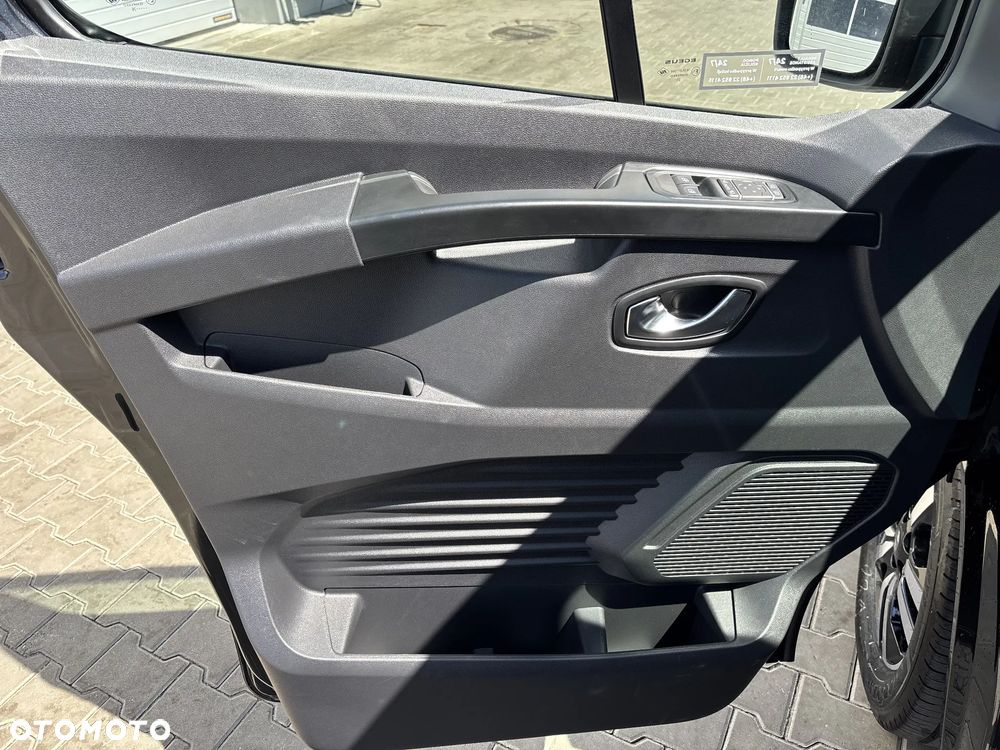 Renault Trafic - 10