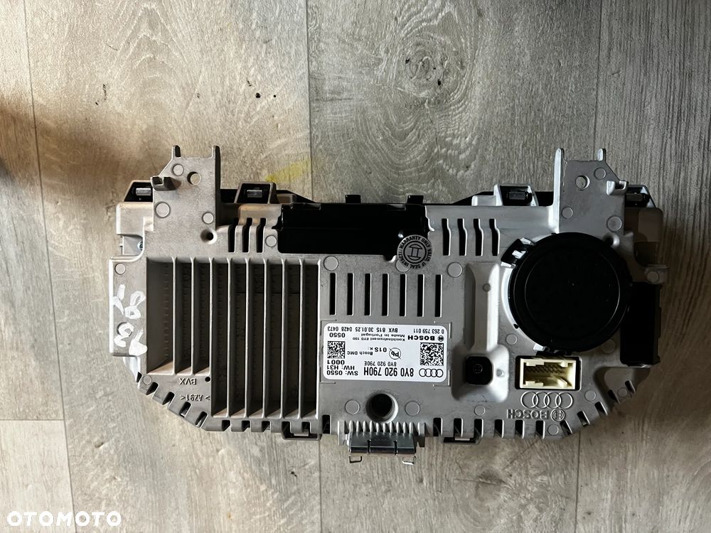 LICZNIK ZEGAR VIRTUAL AUDI A3 8Y 20- 8Y0920790H 6900 km - 3