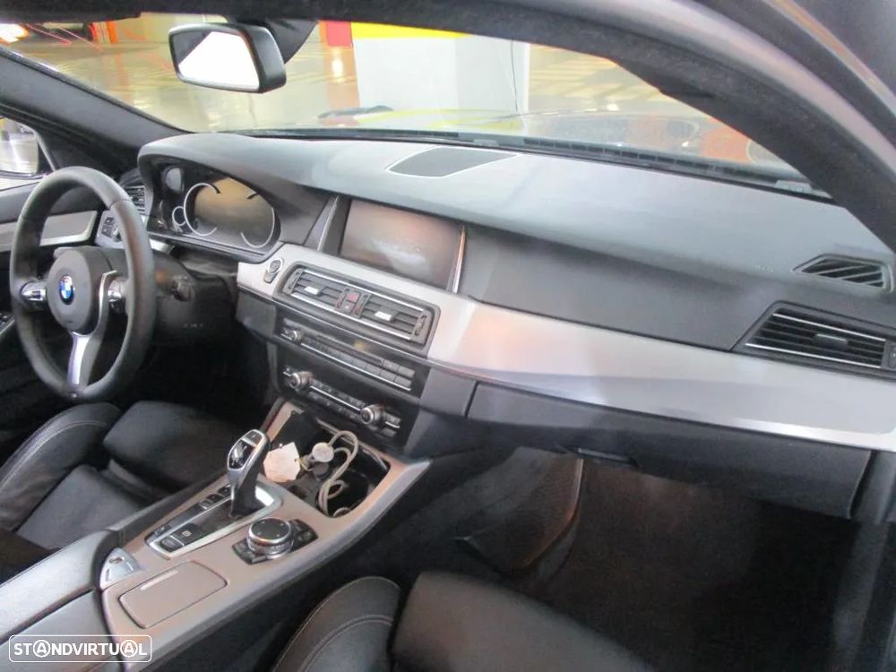BMW 525 d Pack M Auto - 13
