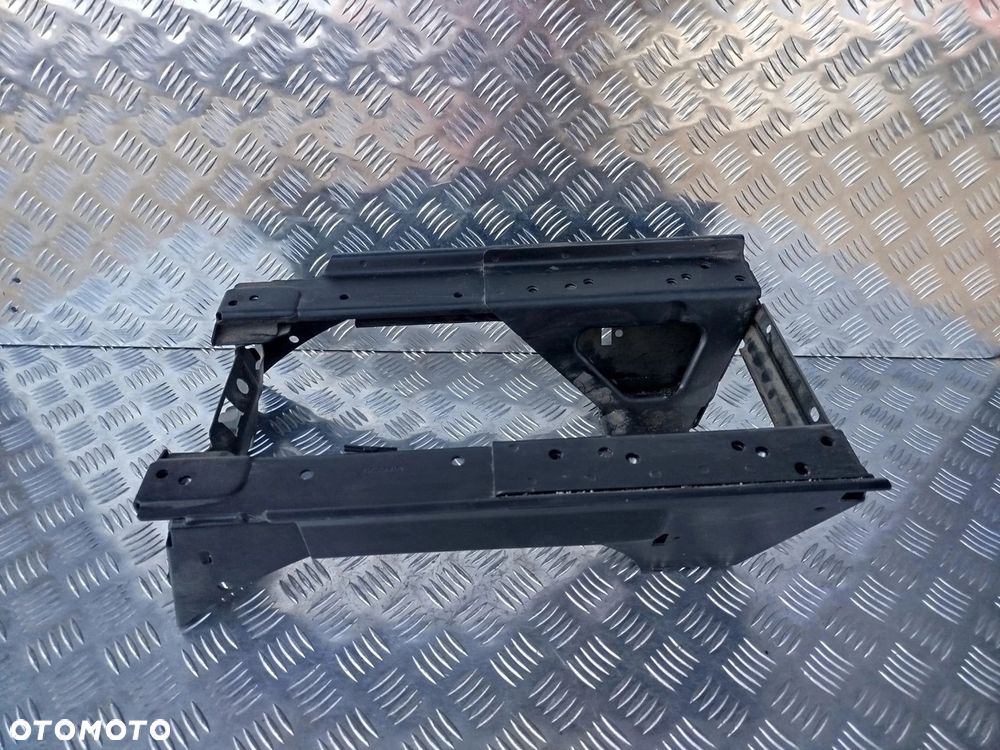 PODSTAWA FOTELA LEWA SCANIA STREAMLINE - 1