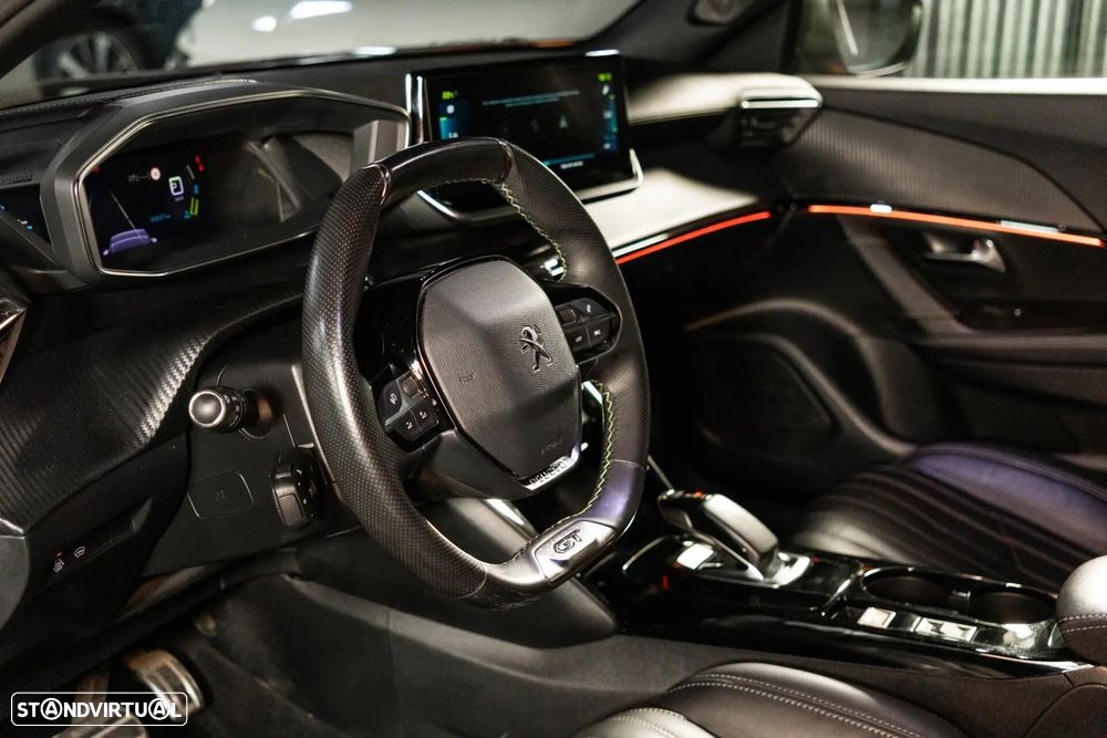 Peugeot e-2008 GT Pack - 16