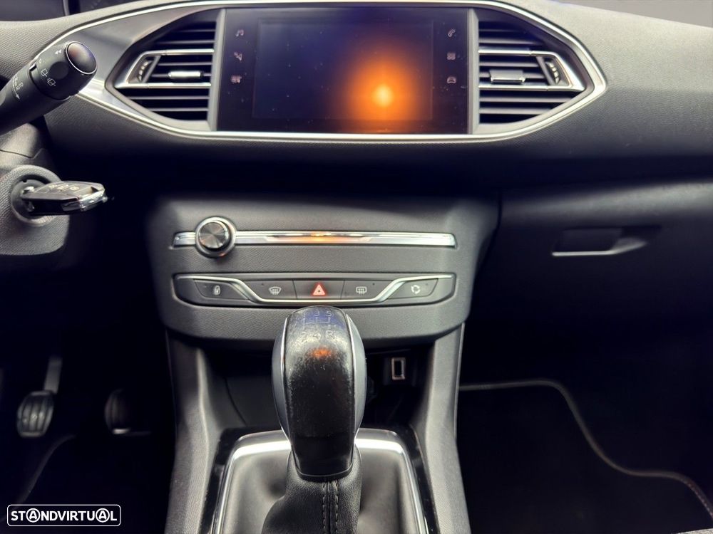 Peugeot 308 1.6 BlueHDi Active J17 - 14