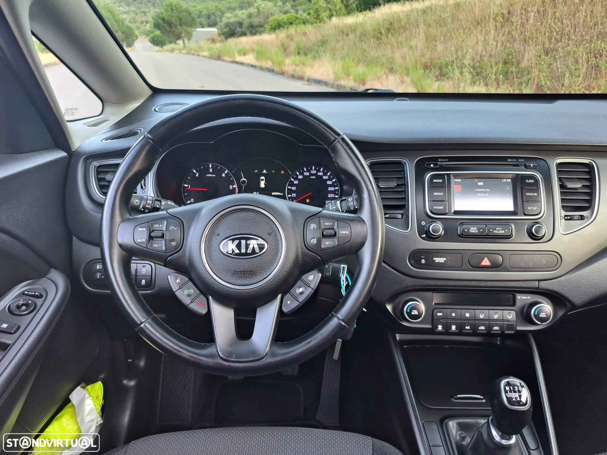 Kia Carens 1.7 CRDi ISG TX - 20