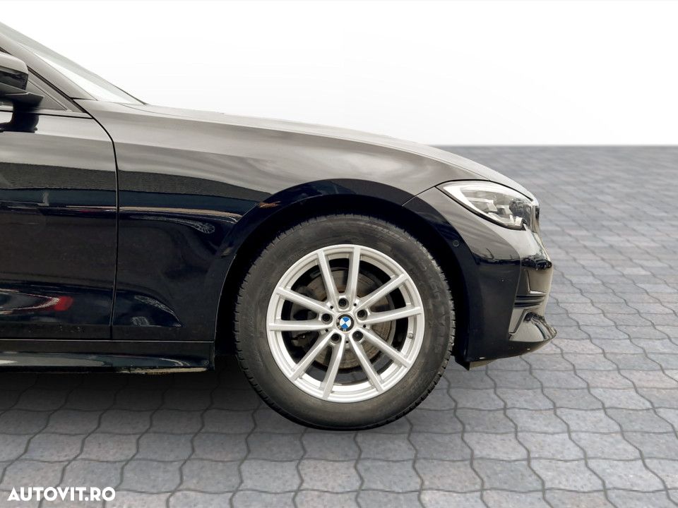 BMW Seria 3 320d xDrive AT - 12
