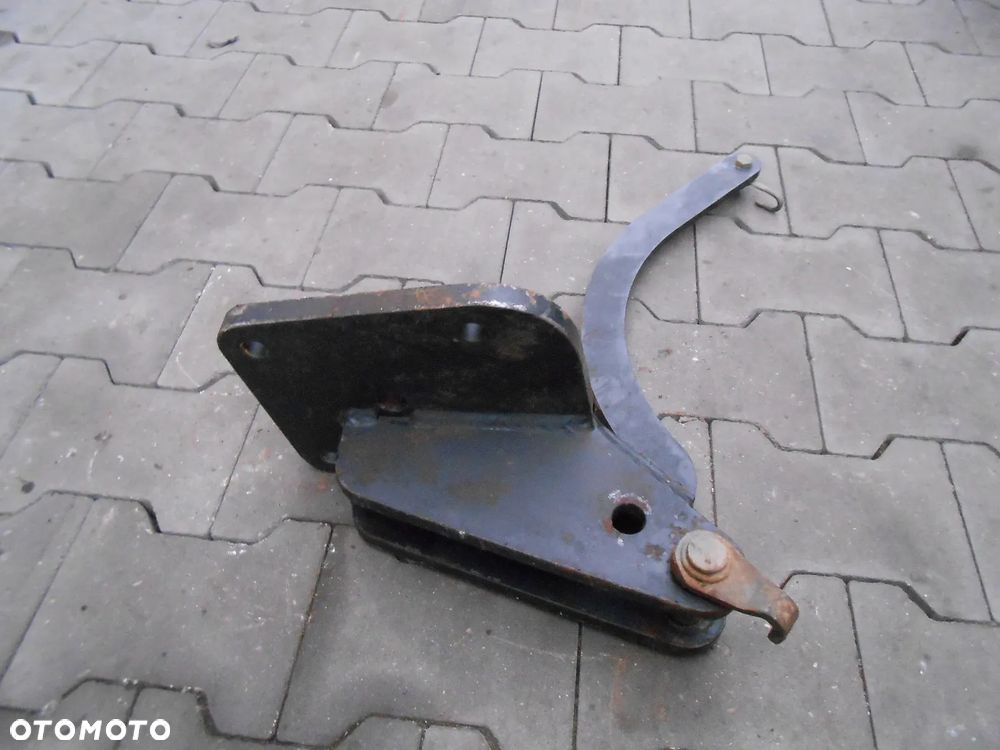 Wspornik mocowanie odciągu Case IH CVX Steyr CVT NH TVT - 6