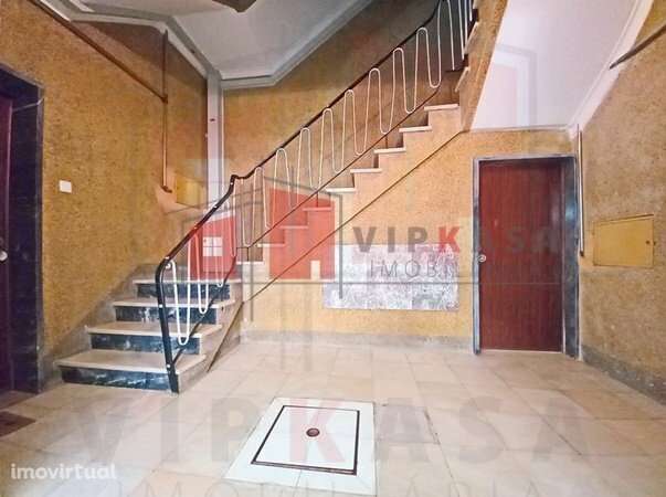 Apartamento T4 – Laranjeiro - Grande imagem: 2/3