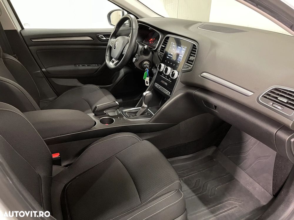 Renault Megane TCe EDC Zen - 10