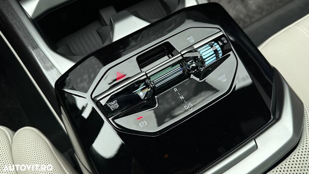 BMW Seria 7 740 xDrive MHEV - 27