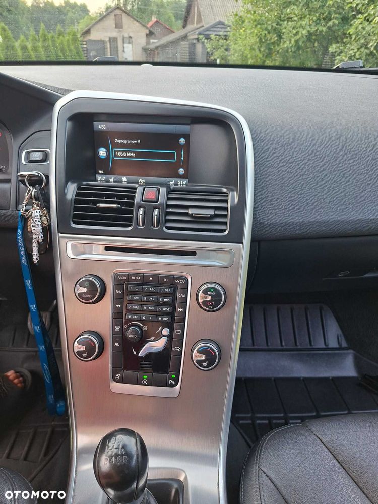 Volvo XC 60 - 6
