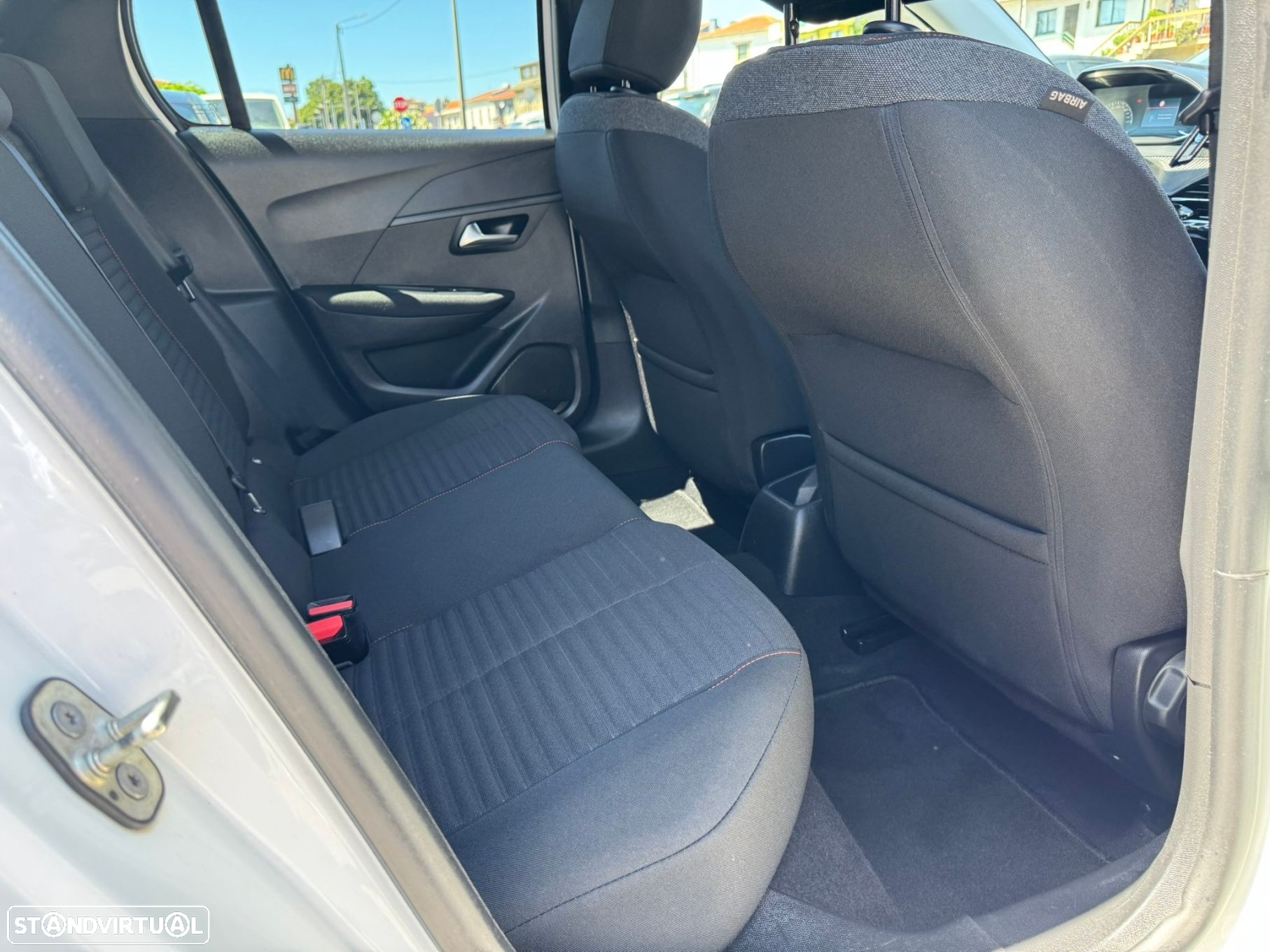 Peugeot 208 1.2 PureTech Active Pack - 14